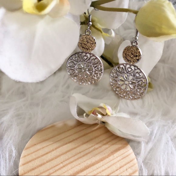 Celtic Song Earrings - Picture 2 of 2